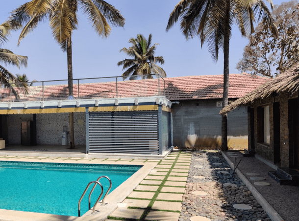 Party at Destino poolside